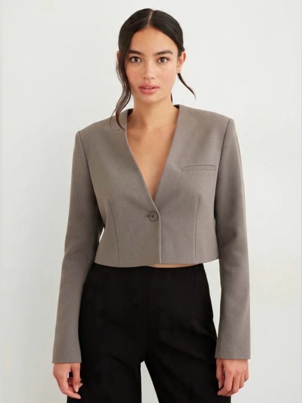 Dynamite collarless cropped blazer - Picture 1 of 4